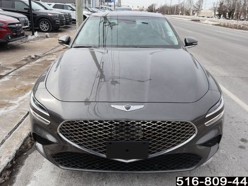 Used 2022 Genesis G70 2.0T image 4