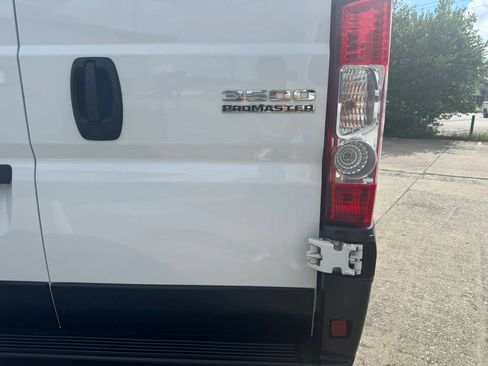 Used 2025 RAM ProMaster 3500 w/ Convenience Group FWD image 26