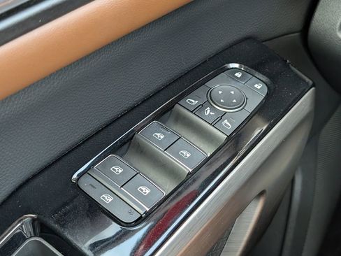 Used 2024 Nissan Pathfinder Platinum AWD/4WD image 26