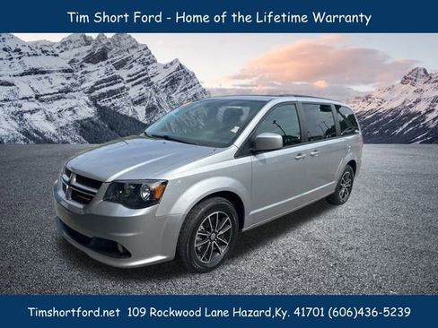 Used 2019 Dodge Grand Caravan GT image 1