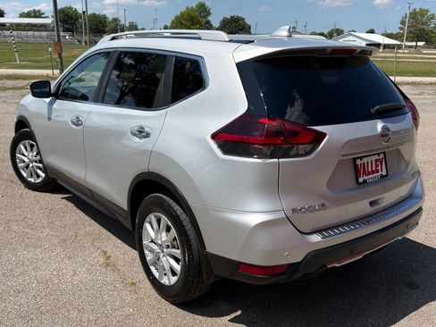 Used 2020 Nissan Rogue SV AWD/4WD image 16