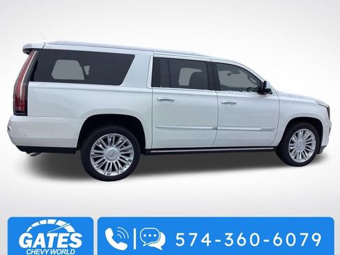 Used 2019 Cadillac Escalade ESV Platinum image 10