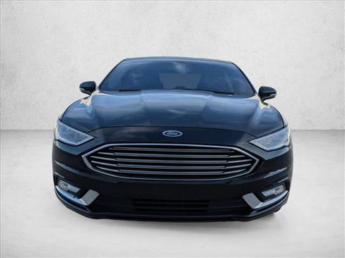 Used 2017 Ford Fusion Titanium image 2