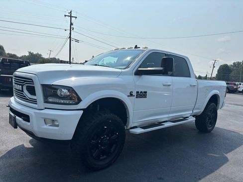 Used 2018 RAM 2500 Laramie w/ Sport Appearance Group AWD/4WD image 5