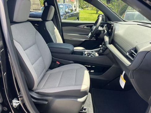 New 2025 Chevrolet Traverse LT w/ Driver Confidence Package FWD image 27