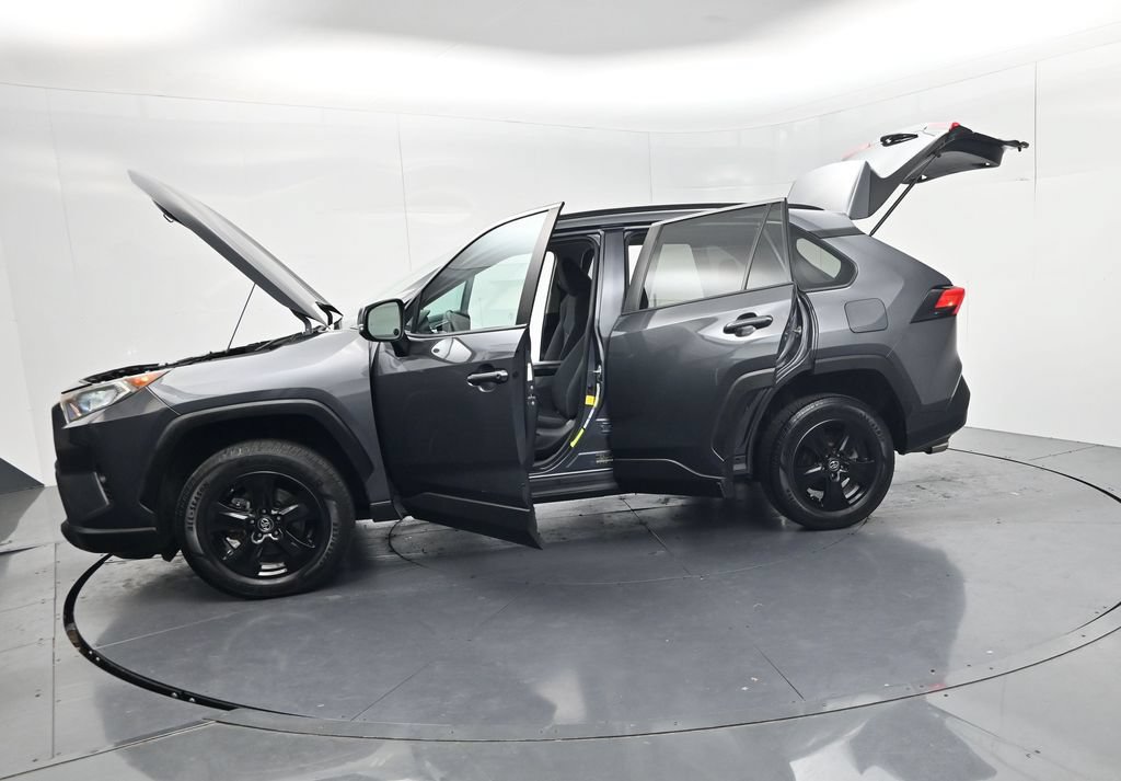Used 2021 Toyota RAV4 XLE AWD/4WD image 52