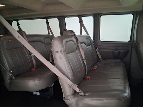Used 2022 Chevrolet Express 3500 LS image 16