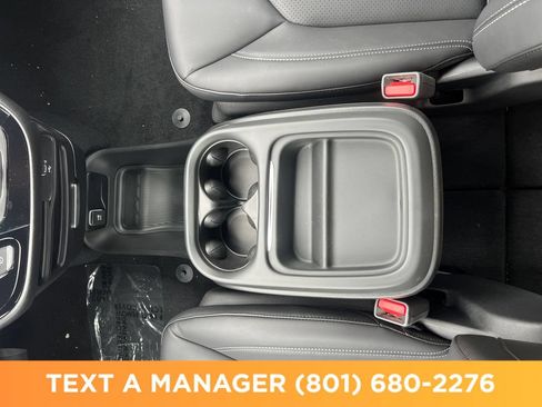 New 2027 Chrysler Pacifica Select AWD/4WD image 26