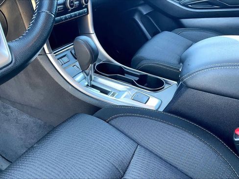 Used 2022 Subaru Ascent Premium w/ Convenience Package image 16