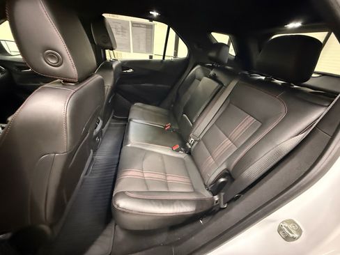 Certified 2022 Chevrolet Equinox RS FWD image 18