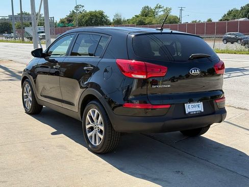 Used 2015 Kia Sportage LX AWD/4WD image 10