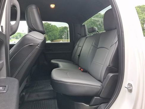 Used 2023 RAM 3500 Tradesman w/ Chrome Appearance Group AWD/4WD image 10