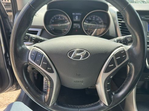 Used 2016 Hyundai Elantra GT w/ Option Group 02 FWD image 13