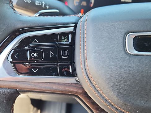 Certified 2024 Jeep Grand Cherokee Summit AWD/4WD image 18