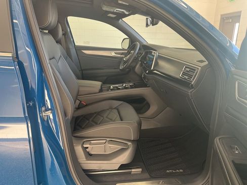 New 2026 Volkswagen Atlas Cross Sport SE AWD/4WD image 37