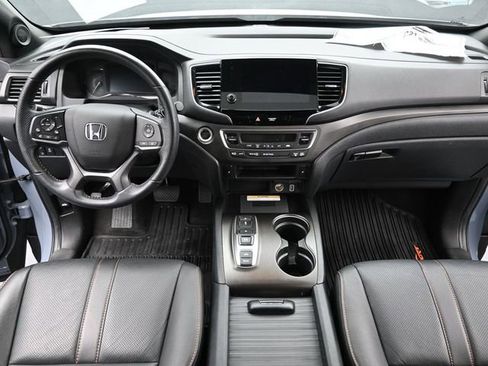 Used 2023 Honda Passport TrailSport image 16
