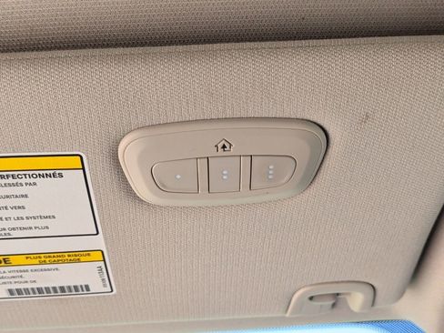 Used 2015 Jeep Cherokee Limited FWD image 19
