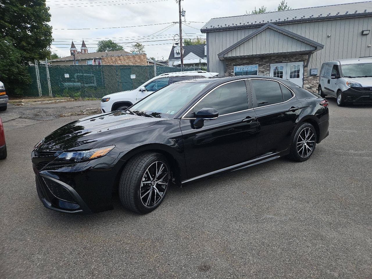 Used 2023 Toyota Camry SE FWD image 37