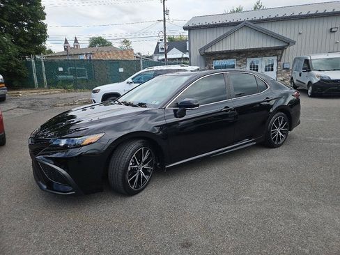 Used 2023 Toyota Camry SE FWD image 37