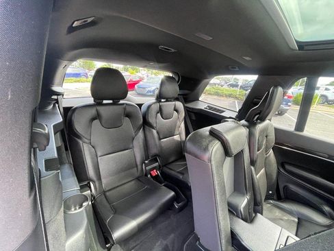 Used 2019 Volvo XC90 T6 Momentum w/ Advanced Package AWD/4WD image 15