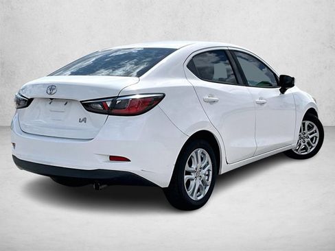 Used 2017 Toyota Yaris iA image 2