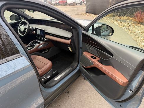 New 2026 Lincoln Nautilus Reserve image 11