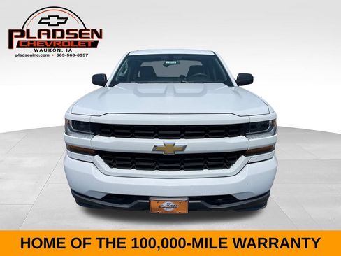 Used 2017 Chevrolet Silverado 1500 Custom w/ Custom Convenience Package AWD/4WD image 8