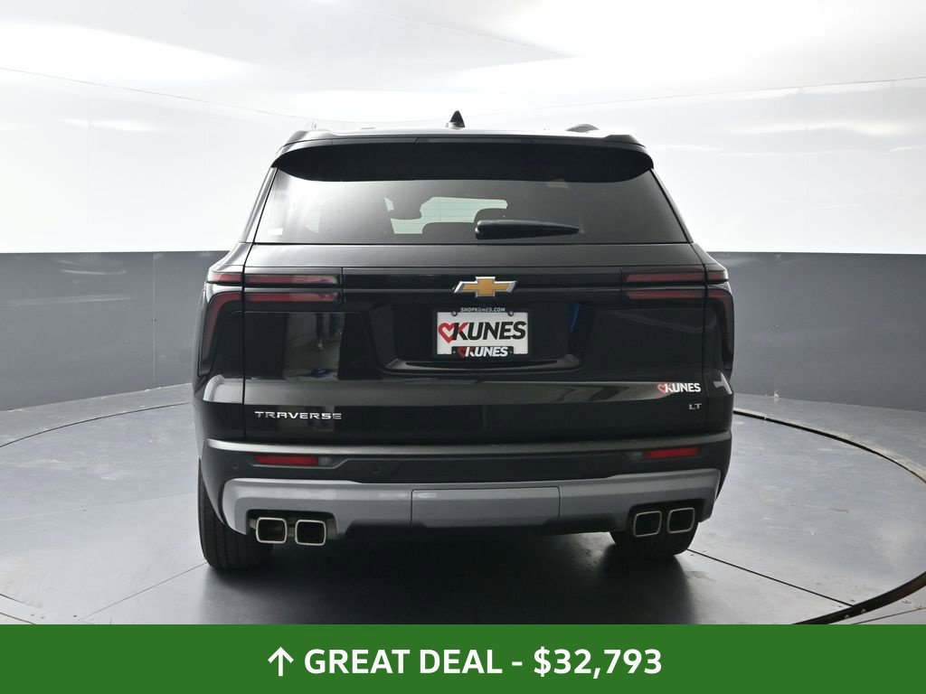 Used 2024 Chevrolet Traverse LT FWD image 12