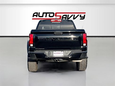 Used 2024 Chevrolet Colorado Trail Boss w/ Technology Package image 6