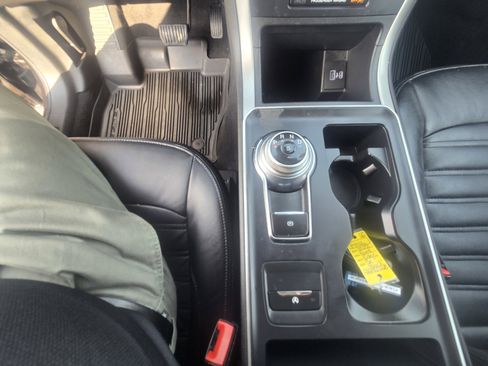 Used 2022 Ford Edge SE AWD/4WD image 18