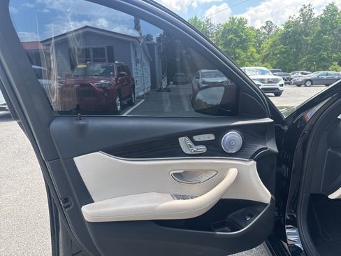 Used 2020 Mercedes-Benz E 350 Sedan image 14