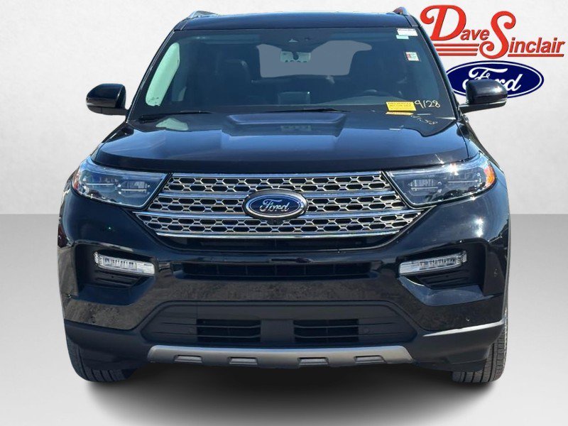 Used 2024 Ford Explorer Limited w/ Limited Technology Package AWD/4WD image 2