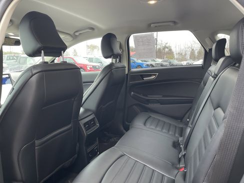 Used 2024 Ford Edge SEL w/ Convenience Package AWD/4WD image 10