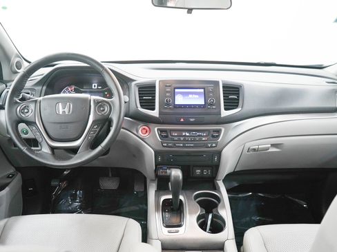 Used 2019 Honda Ridgeline RTL image 16