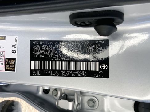 Used 2025 Toyota Corolla LE image 34