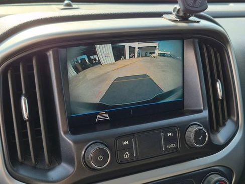 Used 2022 Chevrolet Colorado LT w/ Fleet Safety Package RWD image 25
