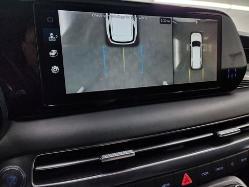 Used 2024 Hyundai Palisade Calligraphy image 19