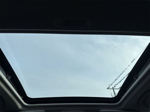 Used 2018 Subaru Forester 2.5i Touring image 18