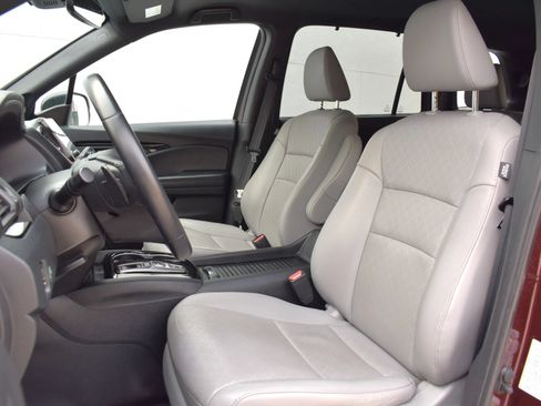 Used 2021 Honda Passport Touring image 11