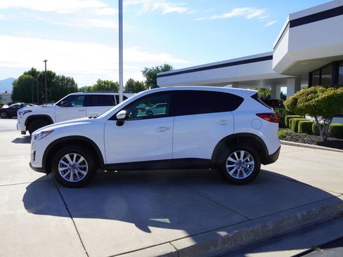 Used 2016 MAZDA CX-5 Touring image 5