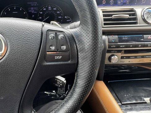Used 2014 Lexus LS 460 w/ F Sport Package RWD image 27