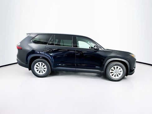 New 2026 Toyota Grand Highlander XLE image 10