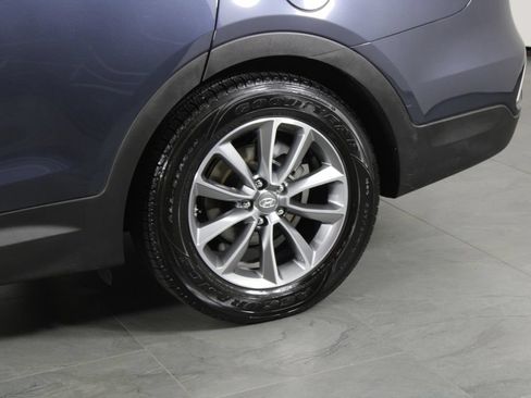 Used 2019 Hyundai Santa Fe XL SE w/ SE Premium Package 02 FWD image 13