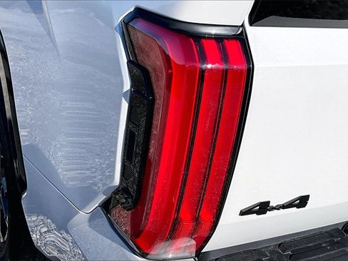 Used 2024 Toyota Tundra Platinum image 29