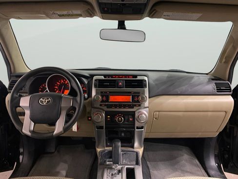 Used 2011 Toyota 4Runner SR5 image 12