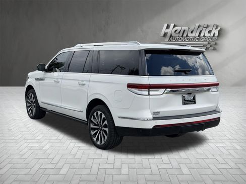 Used 2023 Lincoln Navigator L Reserve RWD image 8