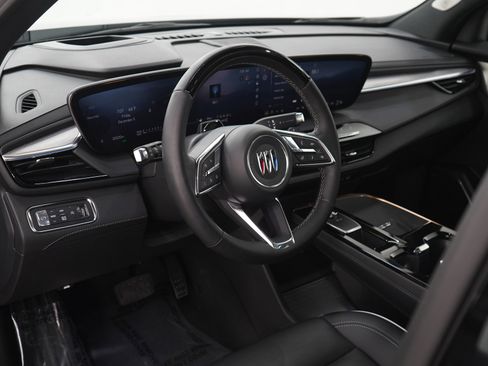 Used 2025 Buick Enclave Avenir w/ Super Cruise Package image 24