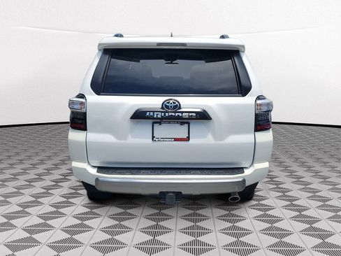 Used 2019 Toyota 4Runner TRD Off-Road AWD/4WD image 5