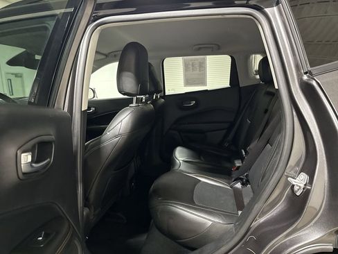Used 2020 Jeep Compass Limited w/ Safety & Security Group AWD/4WD image 22