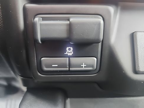 Used 2020 Chevrolet Silverado 1500 LT Trail Boss image 21